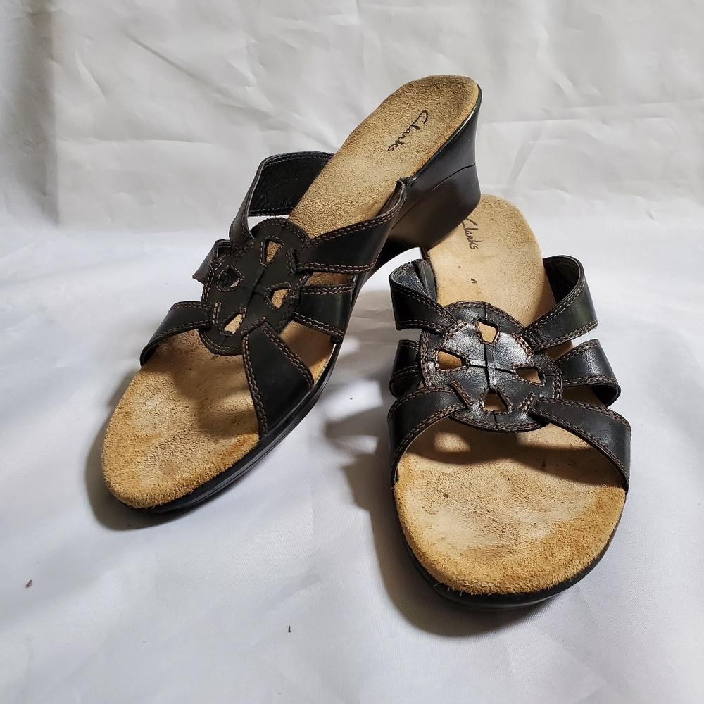 Clarks Black Leather Sandals SIZE 10